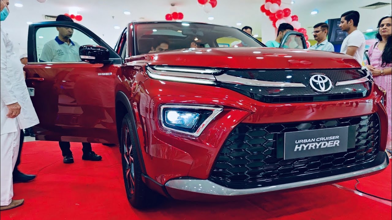 Creta का घमंड तोड़ देंगा Toyota की दमदार SUV, दमदार इंजन के साथ मिलेंगे स्टैण्डर्ड फीचर्स